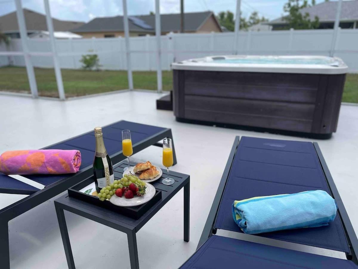 Endless Summer Retreat Jacuzzi 3Kingbed Airhockey Cape Coral Exterior foto
